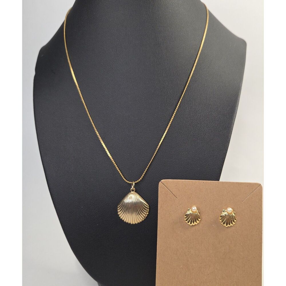 Clam Shell Necklace Earring Set Gold Tone Pearl